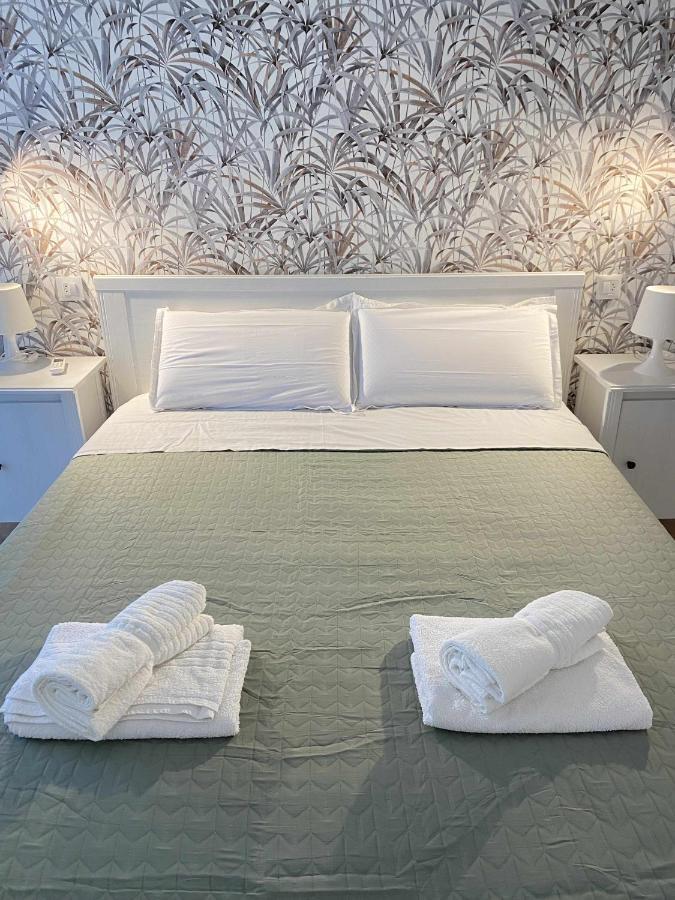 Apartamento Bajo Con Piscina Macarella Cala'N Blanes  ภายนอก รูปภาพ