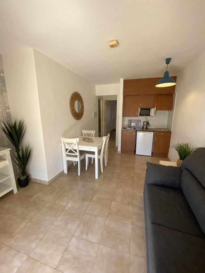 Apartamento Bajo Con Piscina Macarella Cala'N Blanes  ภายนอก รูปภาพ
